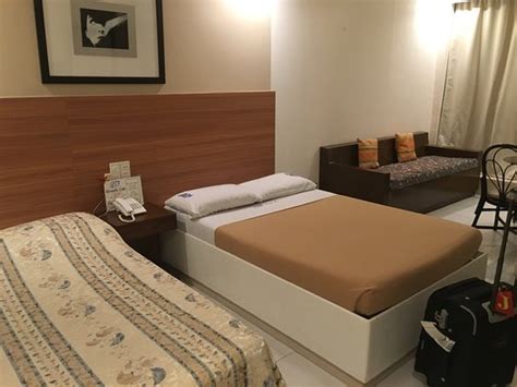 cheap hotels in legazpi